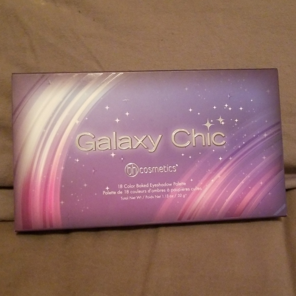BH Galaxy Chic eyeshadow pallet